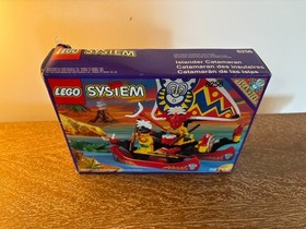 LEGO Pirates: Islander Catamaran (6256) - 91% complete w/box and instructions