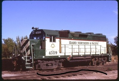 bs960 Orig. Slide IN&P 4509 GP35 2 Different Style Trucks at Emmet, ID 1998