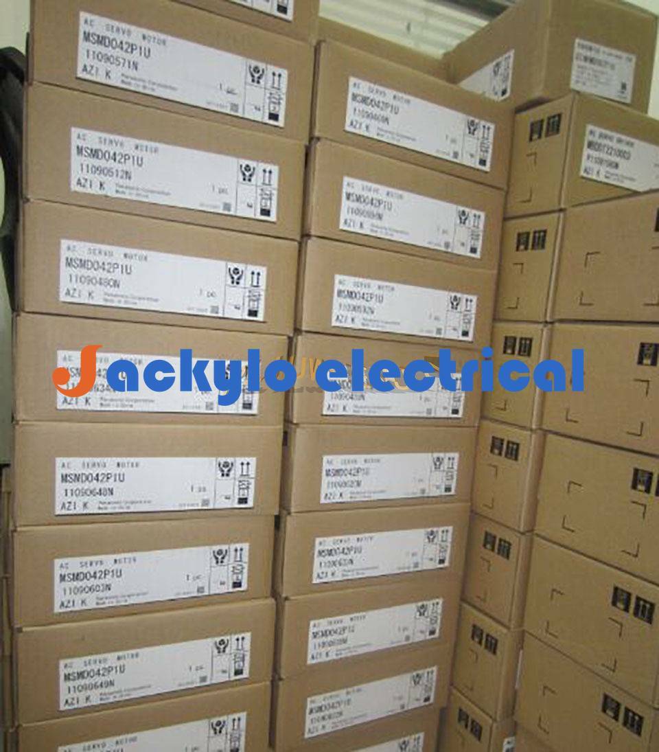 1PCS NEW Panasonic Servo Motor MSMA042C1E