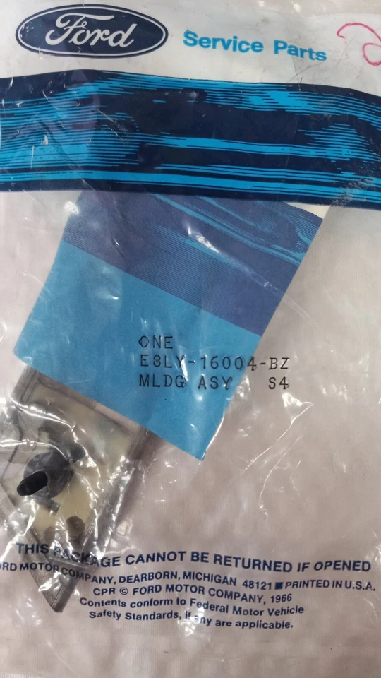 E8LY-16004BZ carrocería moldura lateral delantera izquierda para Lincoln Mark VII 1987 a 1989  Foto 4 de 4