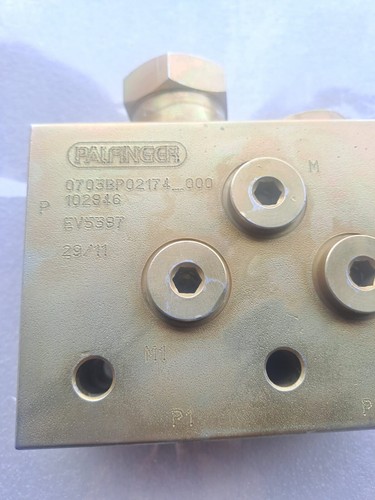 PALFINGER HYDRAULIC VALVE BLOCK 102946 EV5387 0703BP02174__000 29/11 - Picture 2 of 7