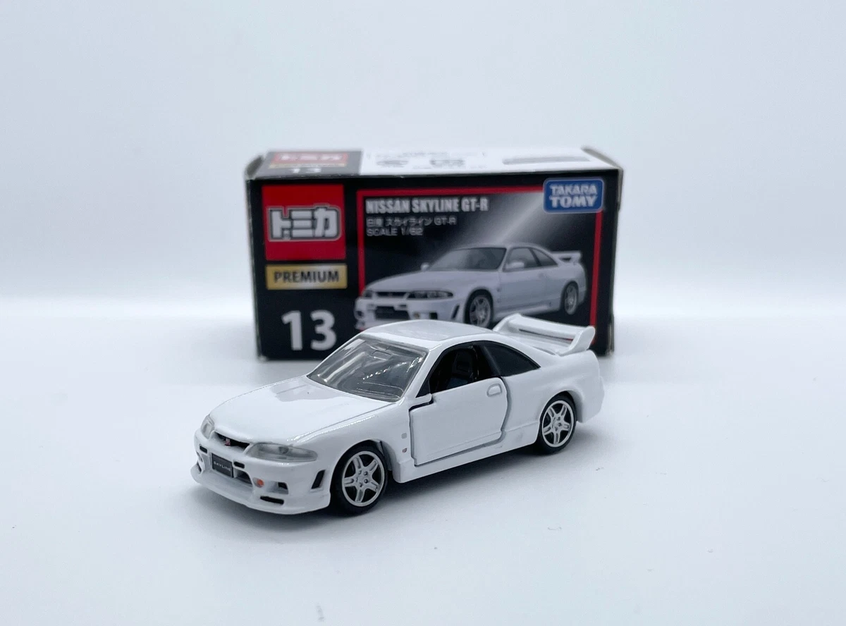 Tomica Premium Nissan Skyline GT-R R33 1/62 Diecast White #13 Takara Tomy