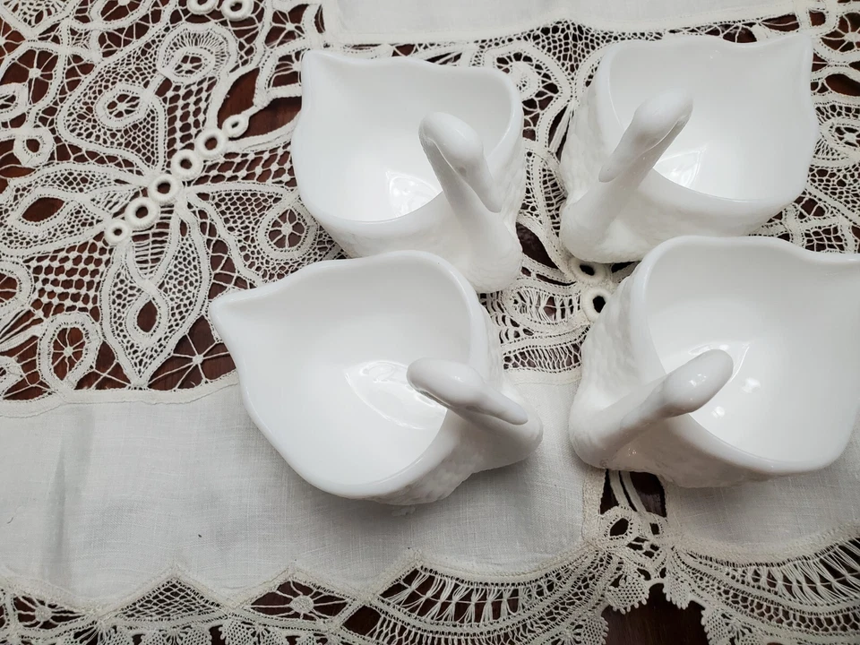 Vaso de leche de colección blanco en forma de corazón cisne "nuevo" Foto 4 de 4