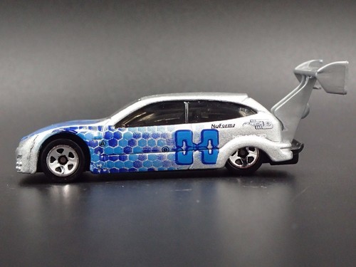 1998-2005 Ford Focus Plata 1:64 Escala Coleccionable Maqueta Modelo Fundido De