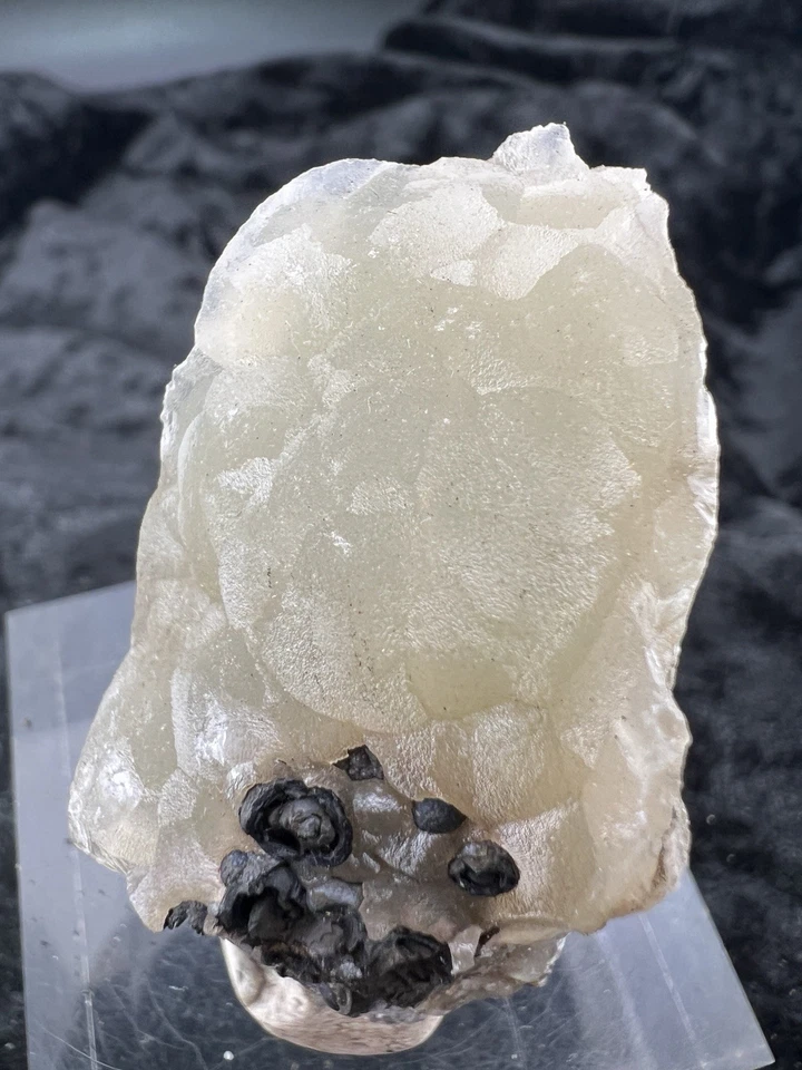 Fluorescent Smithsonite El Potosi Mine, Santa Eulalia, Chihuahua, Mexico 58 g - Image 3 of 4