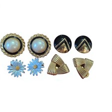 Vintage Clip On Earrings Lot Of 4. E97