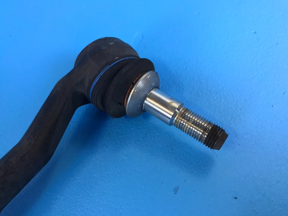 04-10 BMW E60 E61 E63 E64 BARRA DE DIRECCIÓN LADO IZQUIERDO O DERECHO BARRA DE AMARRE CON MALETERO Foto 2 de 4