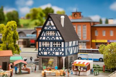 FALLER 232157 Half-timbered house with pharmacy 1:160  N Gauge # NEW in OVP #