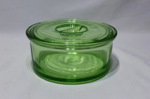 Hazel Atlas Green Uranium Round Glass Lidded Refrigerator Dish