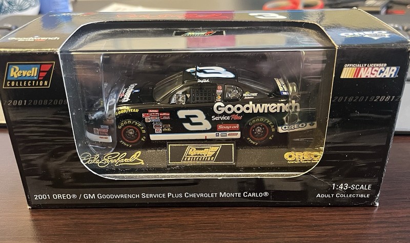 Revell 1:43 Diecast OREO Chevrolet Monte Carlo Dale Earnhardt NASCAR Sprint Car