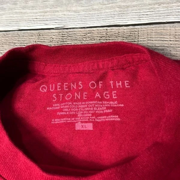 Queens Of The Stone Age Shirt Adult XL Red Rock Band Tee Music Merchandise - Image 3 of 4