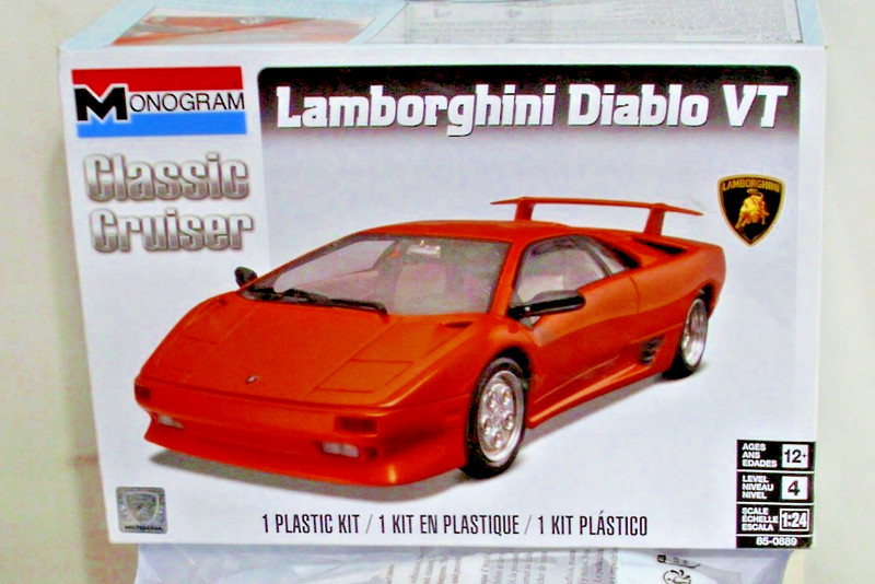 MONOGRAM LAMBORGHINI DIABLO VT SPORTS CAR MODEL KIT 1/25 BOXED 85-0889