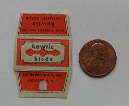 Vintage Razor Blade KEWTIE -  One Wrapped Blade (The Penny is not Included)