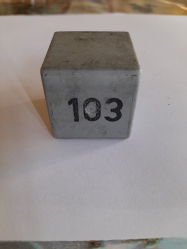 Relais 103 Steuergerät Glühkerzen VW  Passat 35i  357911253