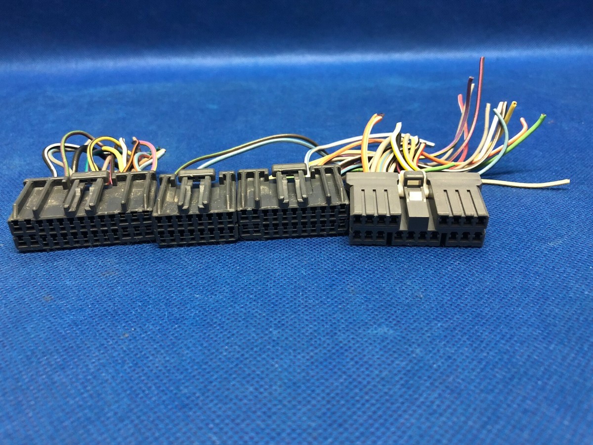 WIRING HARNESS PLUG CONNECTOR FORD Ranger B3000 4X4 GEM