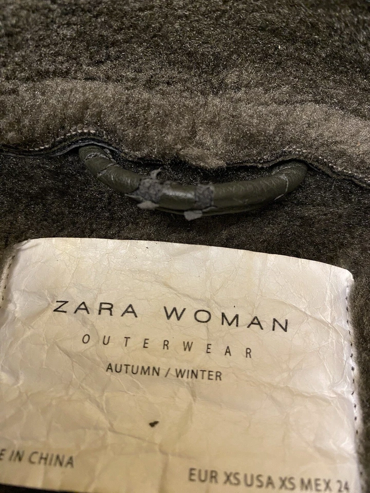 Chaqueta Zara Motociclista Doble Cara Imitación Cuero Oveja Negra Mujer’s Talla/M Foto 3 de 4