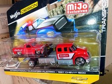 1/64 MAISTO "MIJO EXCLUSIVE" INTERNATIONAL DURASTAR RAMP 87 CHEVY 1500 Square