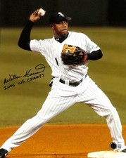 Willie Harris Signed Chicago White Sox 11x14 Photo 2005 WS Champs Beckett