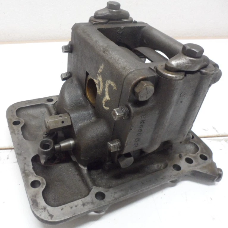 Tapa Antipolvo Para Eje De Toma De Fuerza (PTO) De Tractores Ford — Compatible Con 8N, 9N, NAA, Jubilee, 600-900