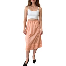 VINTAGE KAYSER Peach Nylon Half Slip Skirt scalloped Hem Made in USA