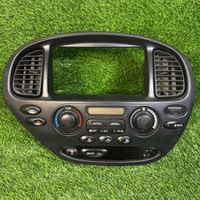 Toyota Sequoia  05-07 Front Temperature Control Panel With Rear AC 84010-0C542