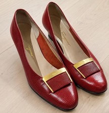 Salvatore Ferragamo Red Lizard Embossed Leather Pumps Gold Buckle Italy 8B Vtg