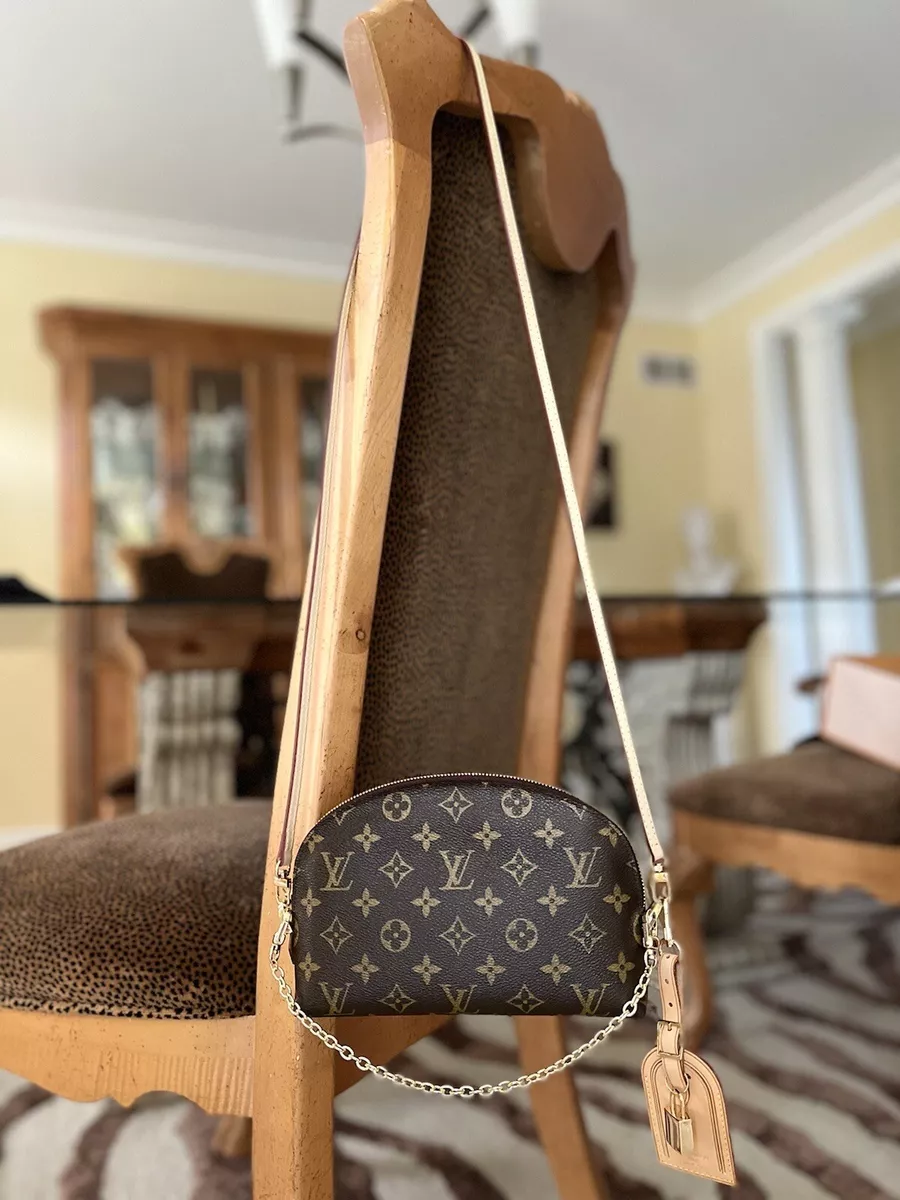 Louis Vuitton Cosmetic Pouch GM Monogram