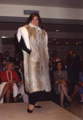 Carla Borelli attends an event wearing a fur coat 1985 Old Photo