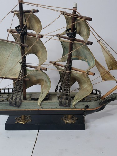 BLACKBEARD'S "THE MOST BLESSED TRINITY" VINTAGE CLIPPER SHIP LQQK! - Picture 11 of 16