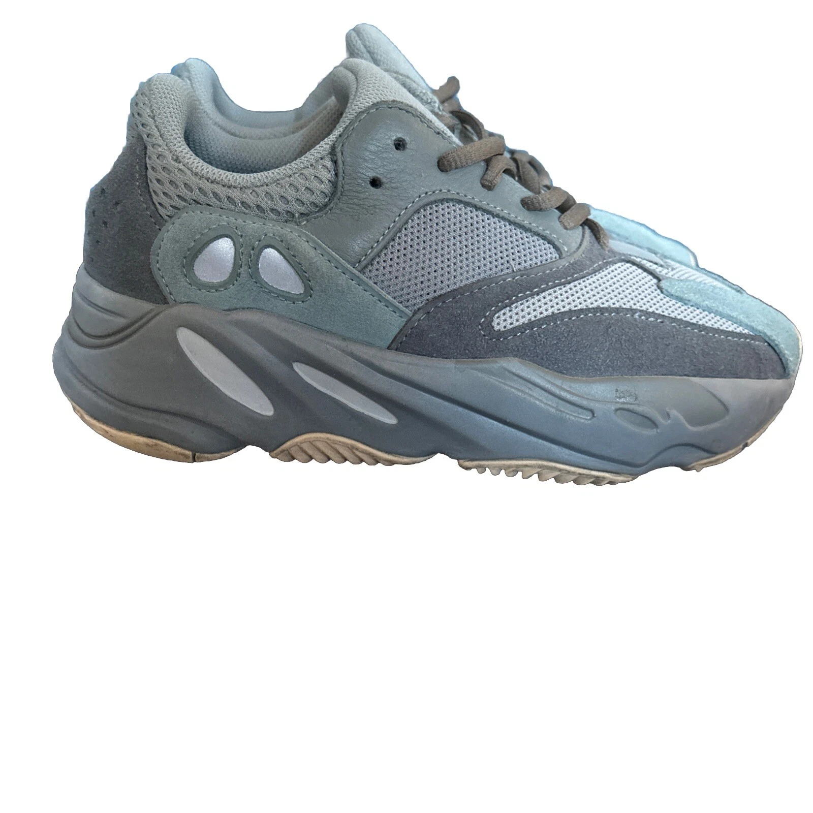 yeezy 700 taglia uk 5 5