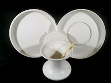 Tupperware Almond Pedestal Serving Center/Chip and Dip/Cake Stand plus Ladle