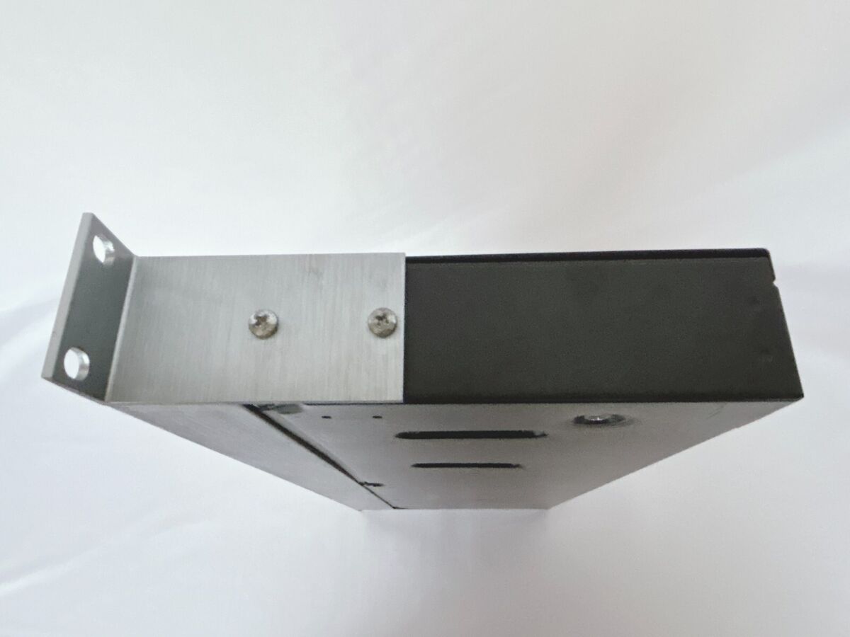 Behringer DCX2496 Ultra-Drive Loudspeaker Management System Behringer DCX2496 Ultra-Drive Loudspeaker Management System