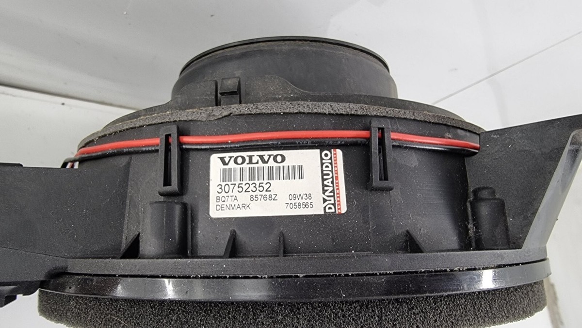 Volvo XC-90 Dynaudio High Performance Front Door Speaker 30752352