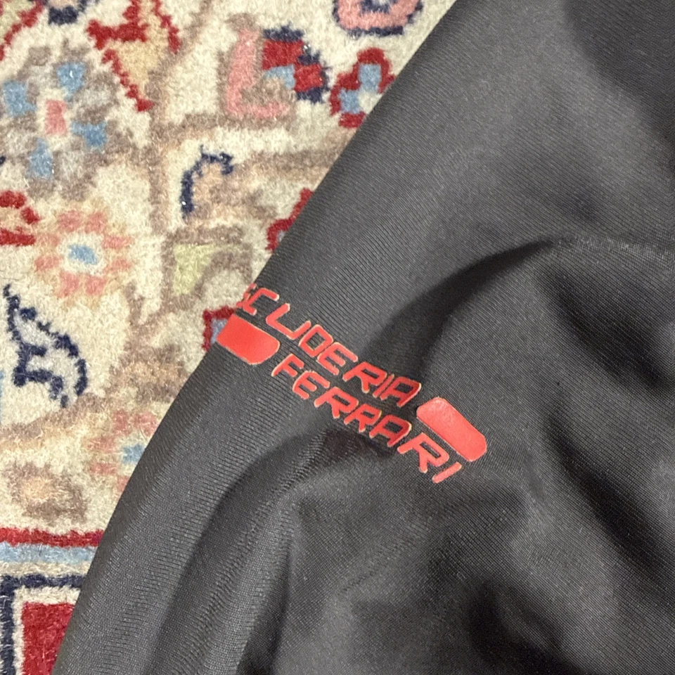 Conjunto de terno de pista PUMA Ferrari jaqueta com zíper e calça de pista preta NOVO tamanho XL - Imagem 2 de 4