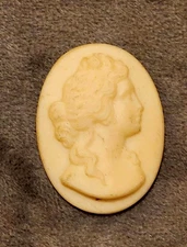 Vintage Art Deco jumbo loose carved cameo for jewelry: 2 Inches