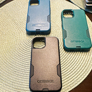 Lote de 3 fundas protectoras traseras para teléfono OtterBox azul/verde/negro iPhone 14