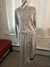 Peanuts Sleepwear. Women  s Size Medium