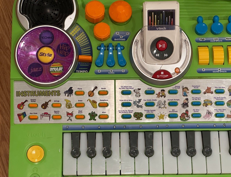 VTech KidiJamz DJ Music Studio Piano Keyboard Green With Mp3