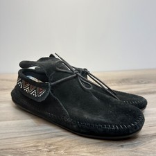 Minnetonka Mosaic Ankle Bootie Moc Black Suede Embroidered Size 9 Lace Up