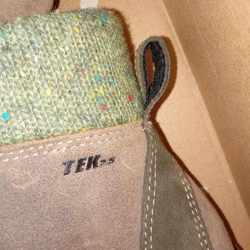 L. L. Bean Womens Boots 8M Cement w/ Green Knit Ankle LNC - Picture 17 of 19