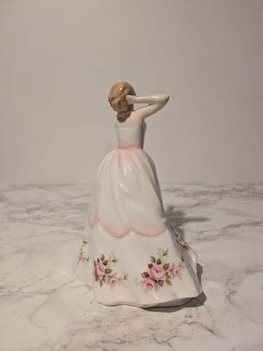 Royal Doulton Bone China Figurine - Claire HN3209 H21cm - Picture 5 of 9