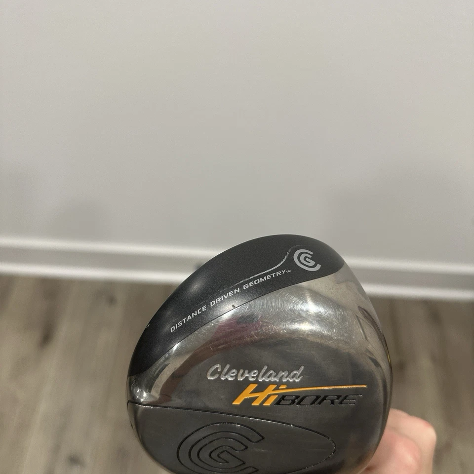 Cleveland Driver HiBore Titanium Golf Club RH Aldilla NVS 65 R 350 9.5 Loft - Image 4 of 4