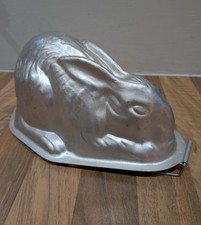 Vintage Aluminium Rabit Jelly Mould With Stand Easter Table Kitchen Decor Retro