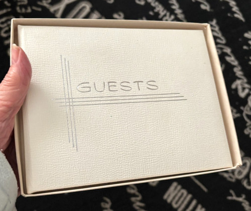 Vtg 6X7" Unused CR GIBSON  White Leatherette Silver Lettering GUEST BOOK G7722-2