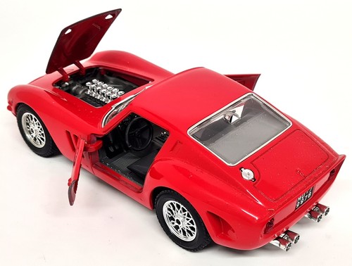 Modellino auto Burago 1/24 Ferrari 250 GTO 1962 rosso pressofuso - Foto 4 di 7