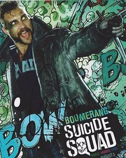 ACTOR JAI COURTNEY SIGNED SUICIDE SQUAD MOVIE 8X10 PHOTO D COA CAPTAIN BOOMERANG