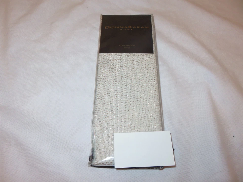 1 Donna Karan Opal Essence Euro Sham $190 Foto 2 de 4