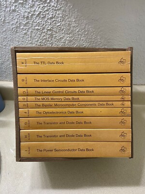 Vintage 1978 TI Texas Instruments Semiconduttori Italia S.p.A book set