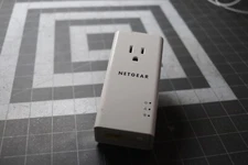 NETGEAR PowerLINE Extender and Extra Outlet PLP1200S - One (1) Unit ONLY