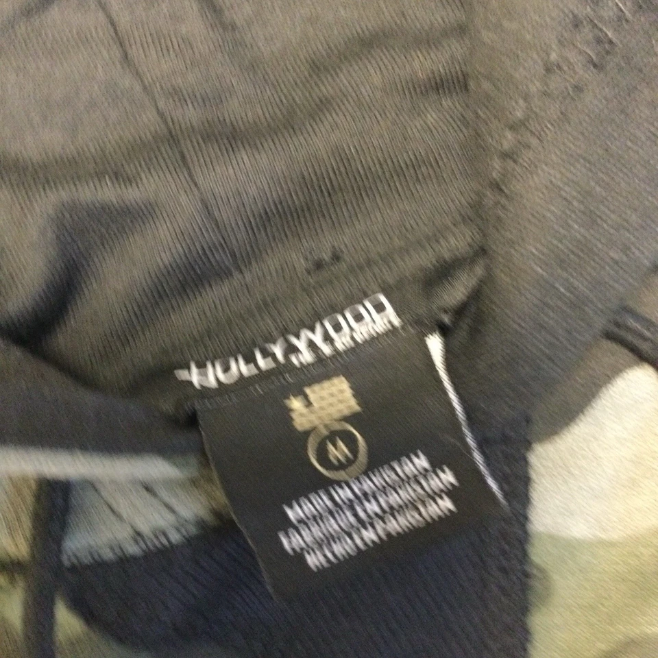 Hollywood the Jean People Camo Print Hoodie, size Med NWT - Image 3 of 4